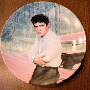 Vintage 1988 Limited Edition Elvis at the Gates of Graceland Plate